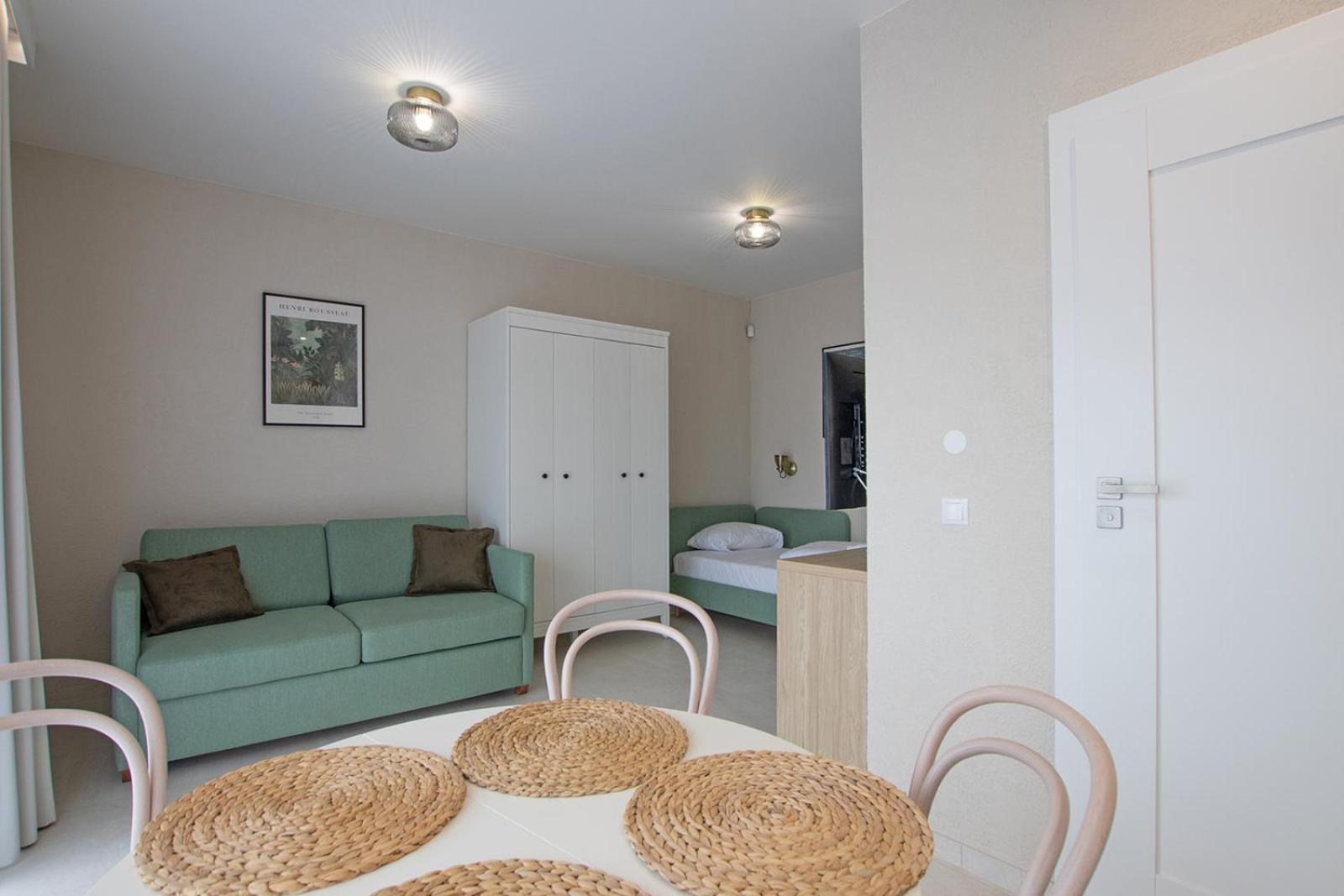Portamenty Apartman Chłopy Kültér fotó
