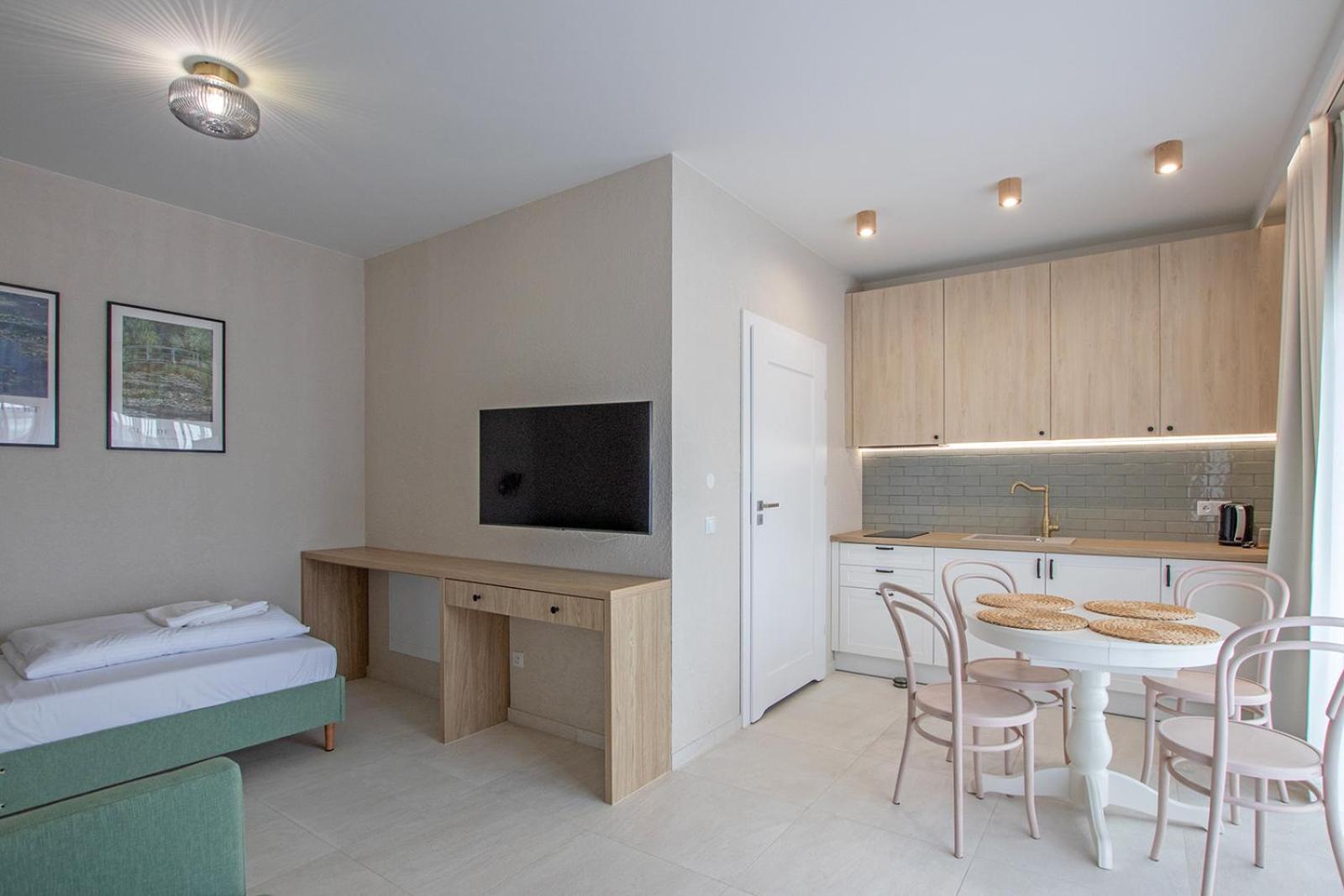 Portamenty Apartman Chłopy Kültér fotó